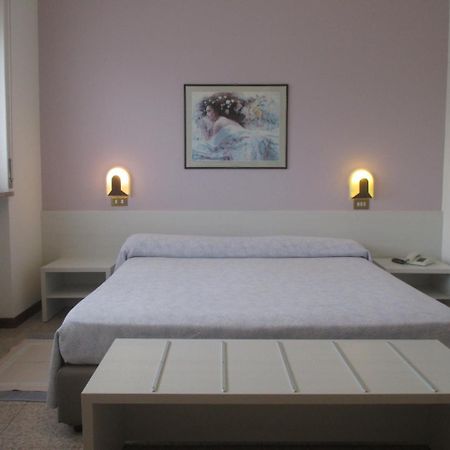 Hotel O'Scugnizzo 2 Belluno Exteriér fotografie