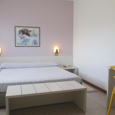 Hotel O'Scugnizzo 2 Belluno Exteriér fotografie