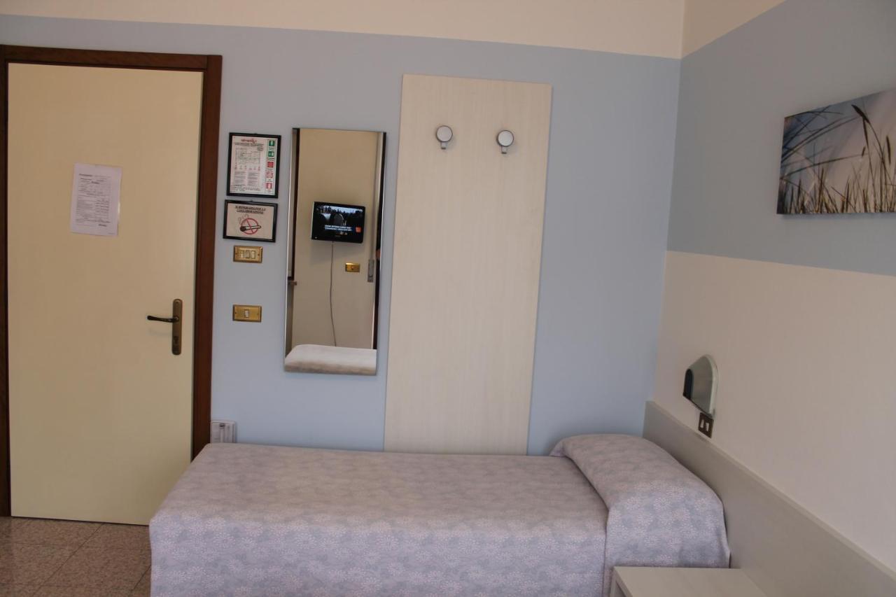 Hotel O'Scugnizzo 2 Belluno Exteriér fotografie