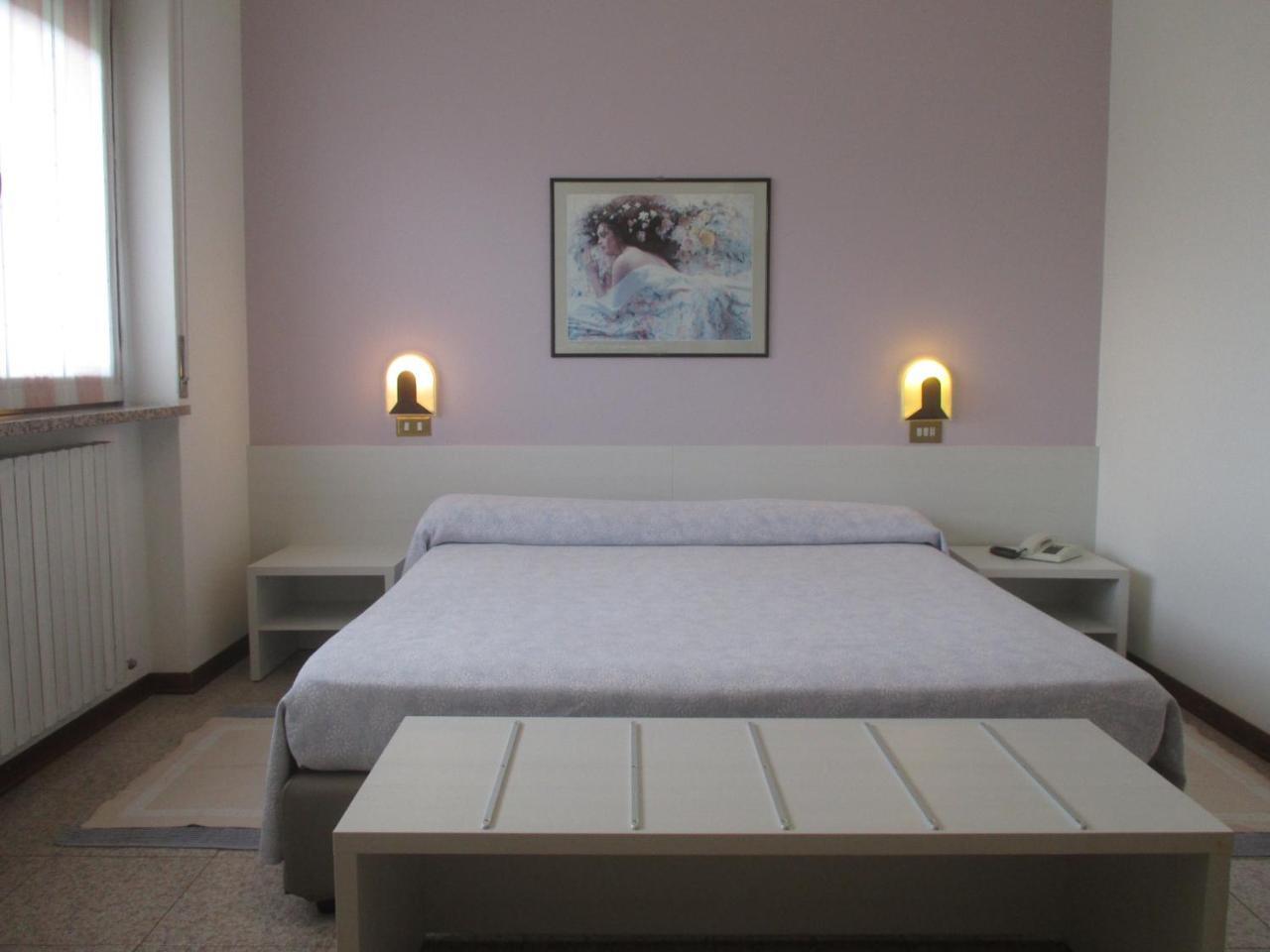 Hotel O'Scugnizzo 2 Belluno Exteriér fotografie