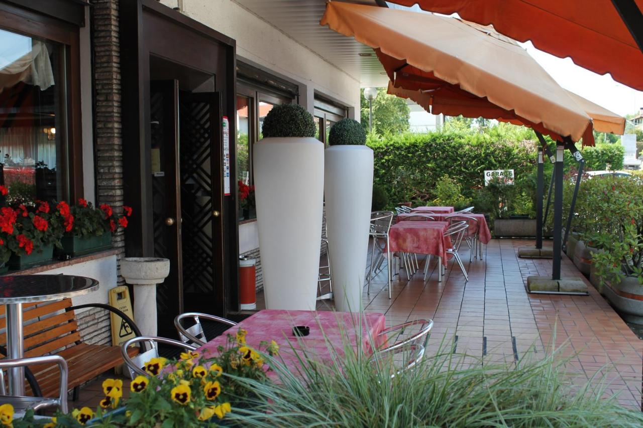Hotel O'Scugnizzo 2 Belluno Exteriér fotografie