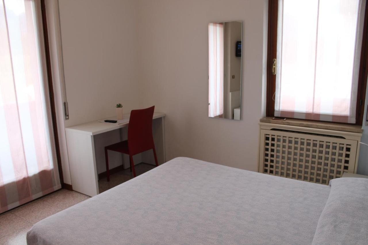 Hotel O'Scugnizzo 2 Belluno Exteriér fotografie
