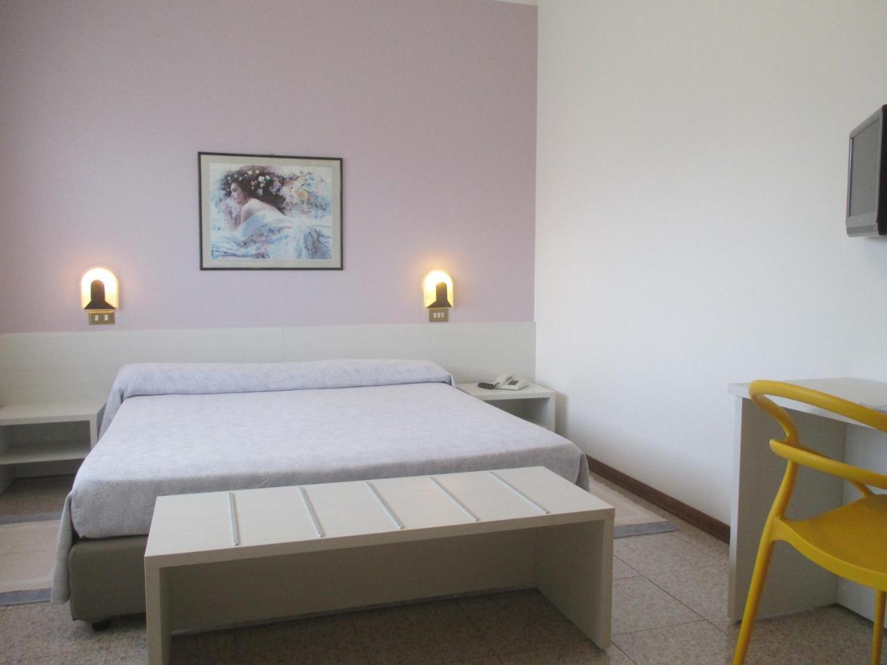 Hotel O'Scugnizzo 2 Belluno Exteriér fotografie