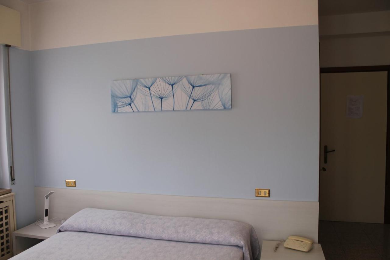 Hotel O'Scugnizzo 2 Belluno Exteriér fotografie