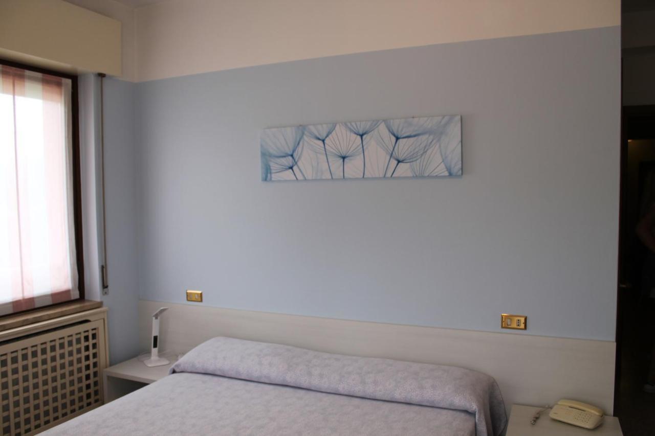 Hotel O'Scugnizzo 2 Belluno Exteriér fotografie