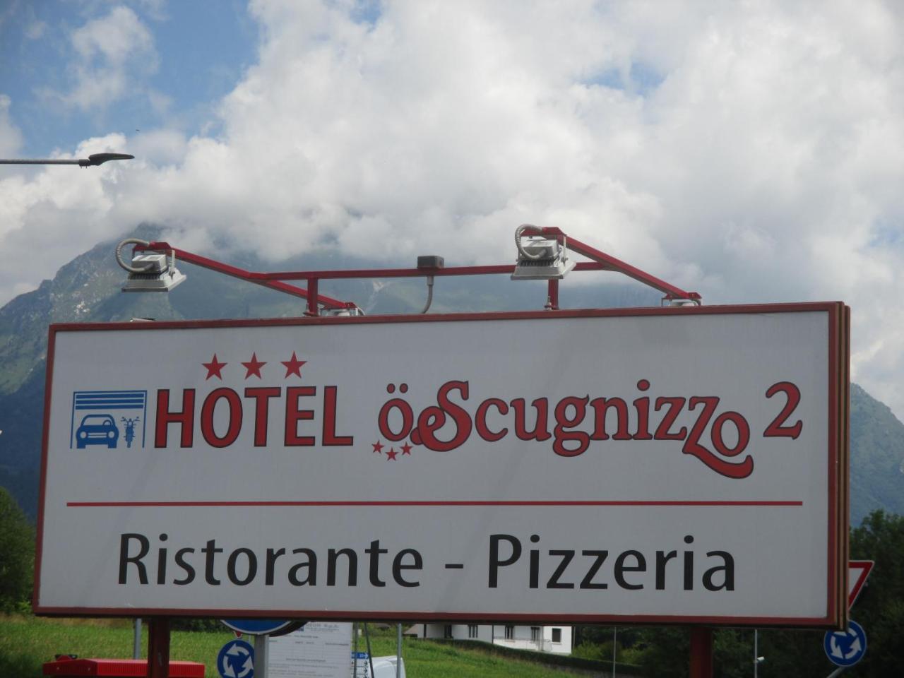 Hotel O'Scugnizzo 2 Belluno Exteriér fotografie