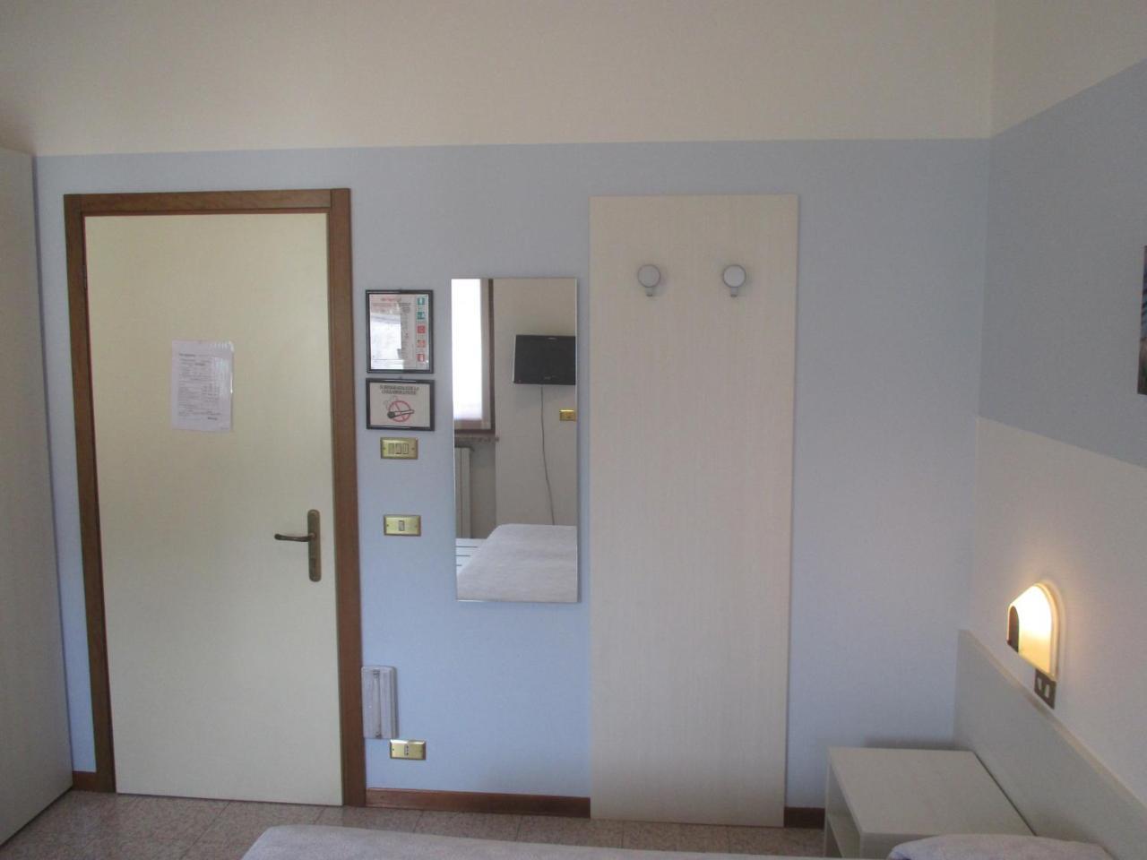 Hotel O'Scugnizzo 2 Belluno Exteriér fotografie